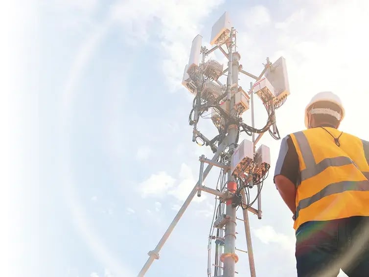 telecoms-hero_min